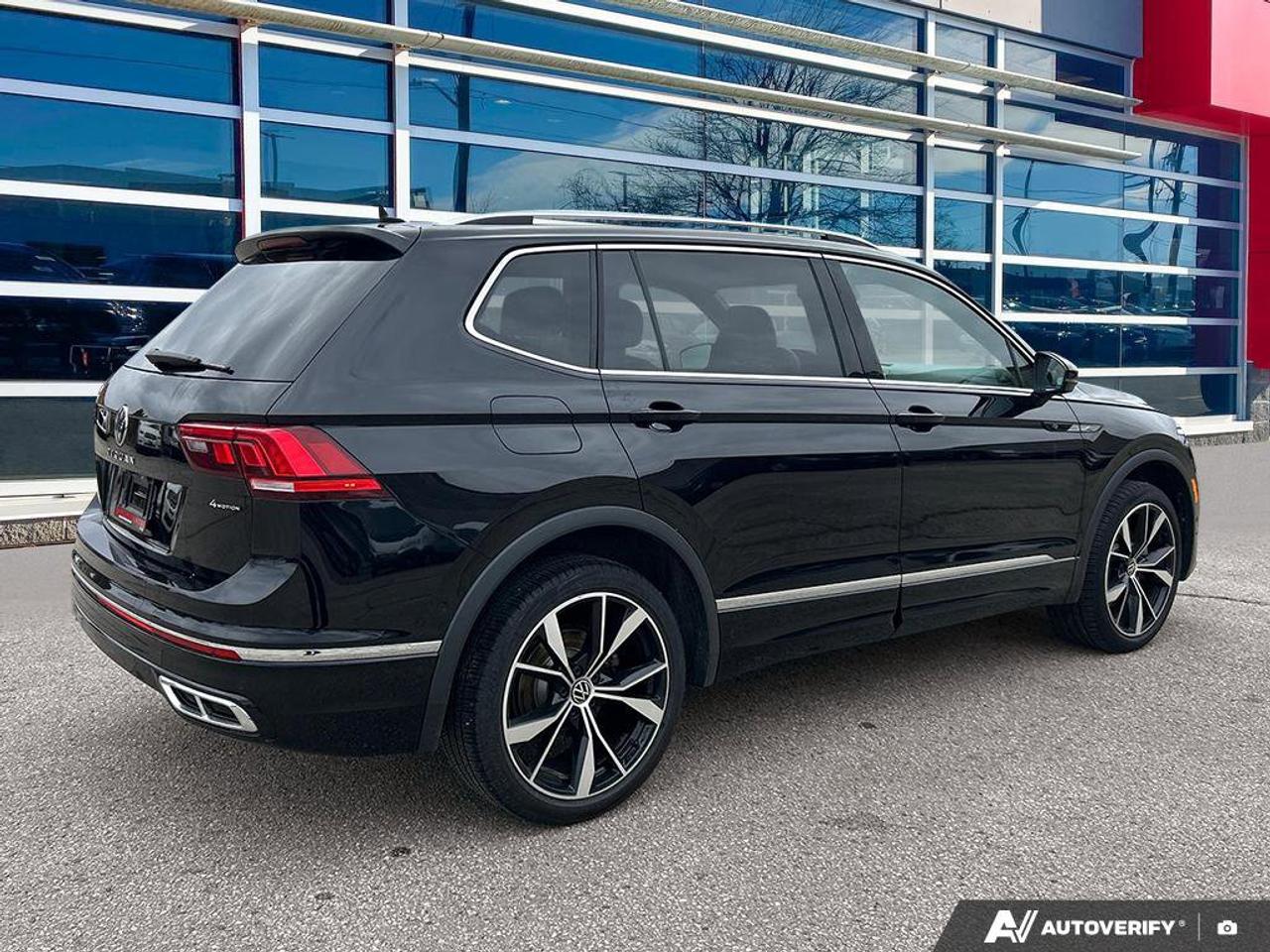 2024 Volkswagen Tiguan Highline R-Line | Navigation | Leather | Sunroof | Apple CarPlay | Android Auto | Photo