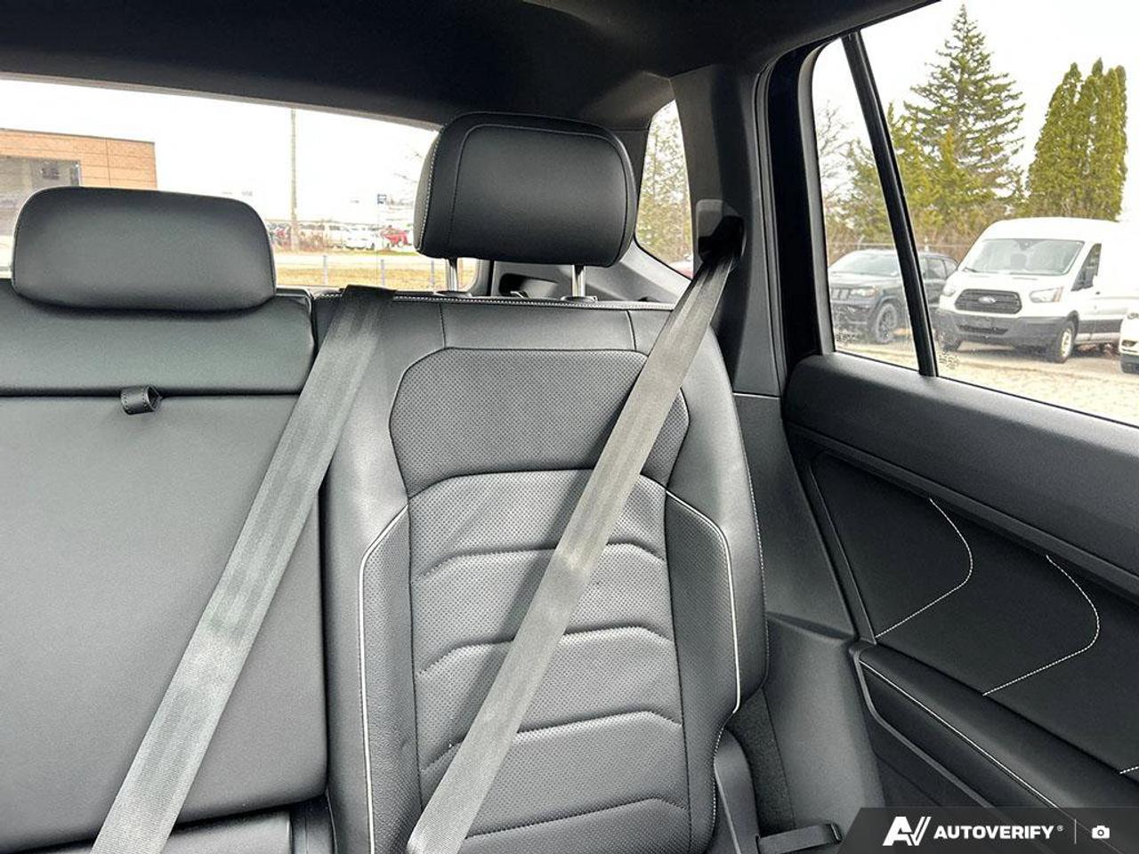 2024 Volkswagen Tiguan Highline R-Line | Navigation | Leather | Sunroof | Apple CarPlay | Android Auto | Photo