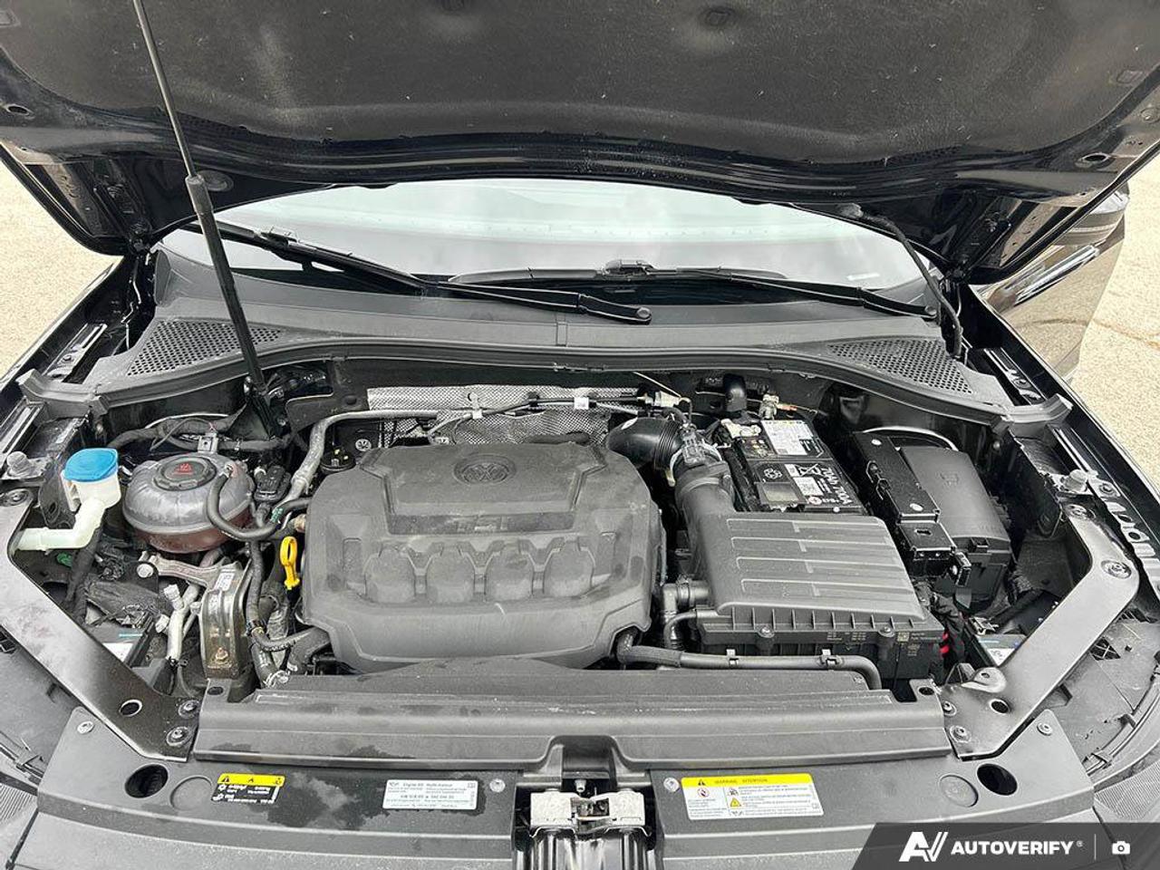 2024 Volkswagen Tiguan Highline R-Line | Navigation | Leather | Sunroof | Apple CarPlay | Android Auto | Photo