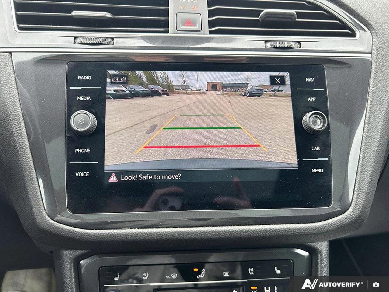 2024 Volkswagen Tiguan Highline R-Line | Navigation | Leather | Sunroof | Apple CarPlay | Android Auto | Photo