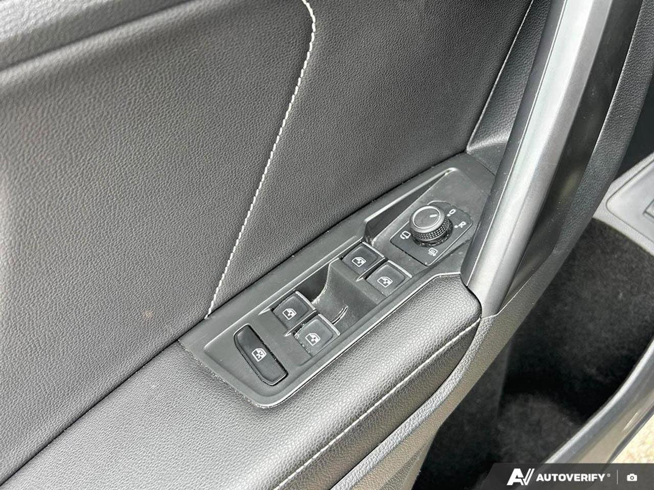 2024 Volkswagen Tiguan Highline R-Line | Navigation | Leather | Sunroof | Apple CarPlay | Android Auto | Photo