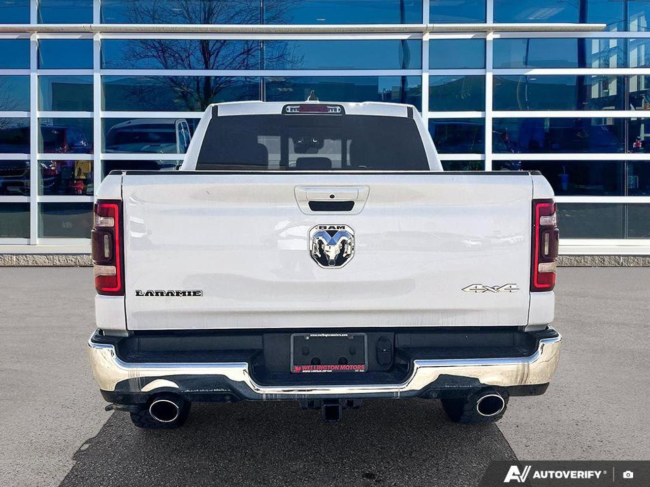 2023 RAM 1500 Laramie | Sunroof | Leather | Navigation | Heated & Memory Seats | CarPlay | Android Auto | Photo3
