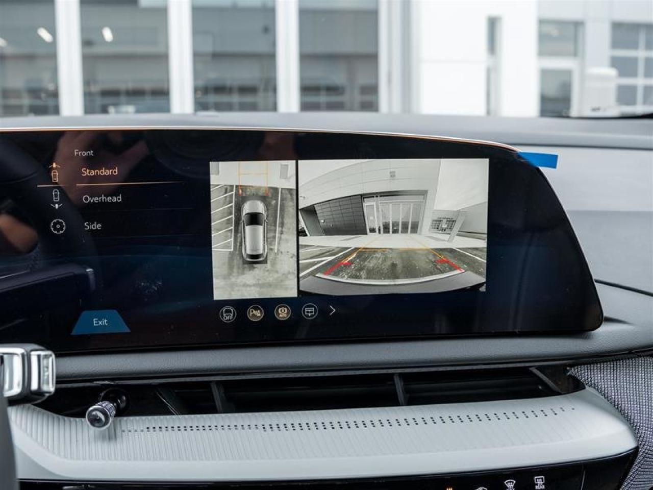 2026 Cadillac OPTIQ Luxury Photo