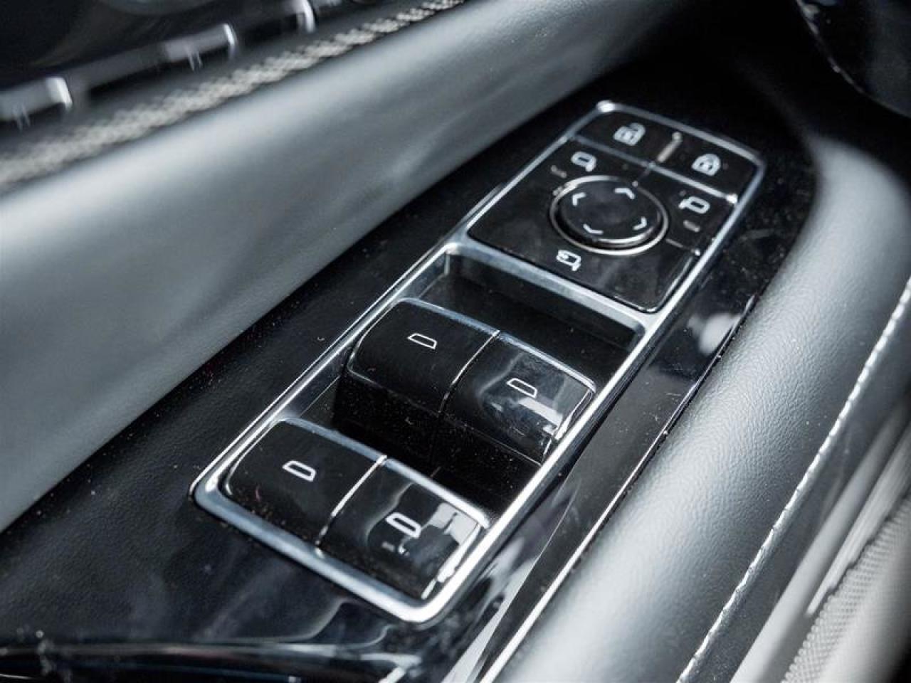 2026 Cadillac OPTIQ Luxury Photo