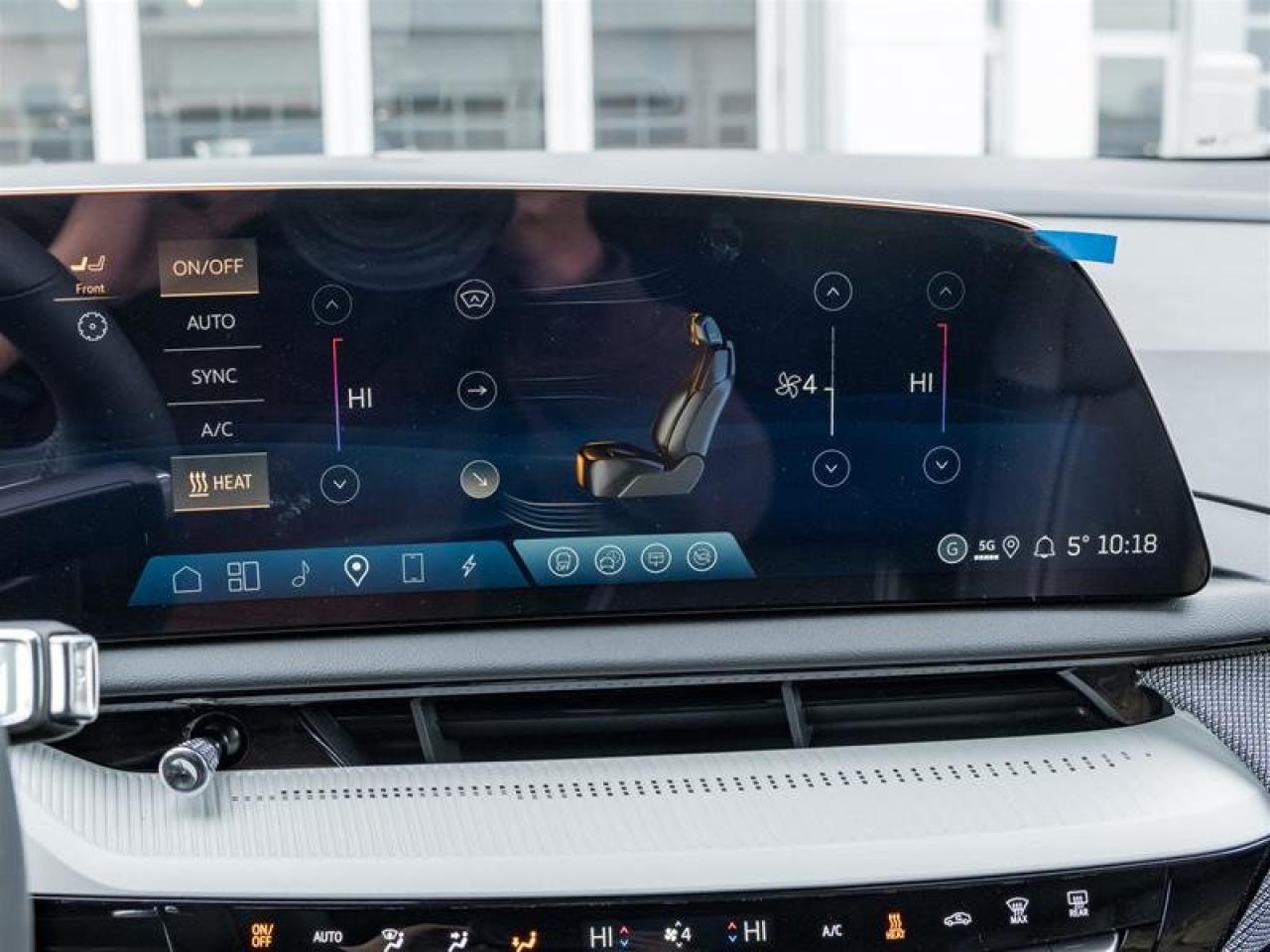 2026 Cadillac OPTIQ Luxury Photo