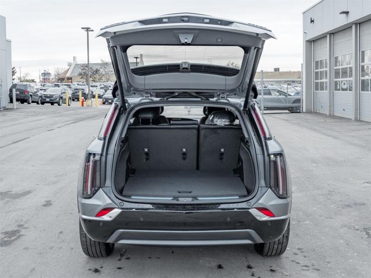 2026 Cadillac OPTIQ Luxury Photo