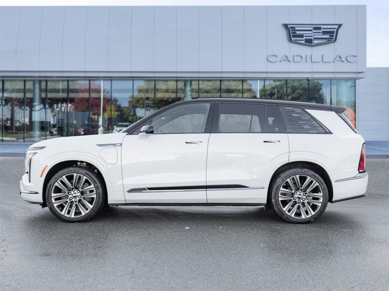 2026 Cadillac VISTIQ Platinum Photo