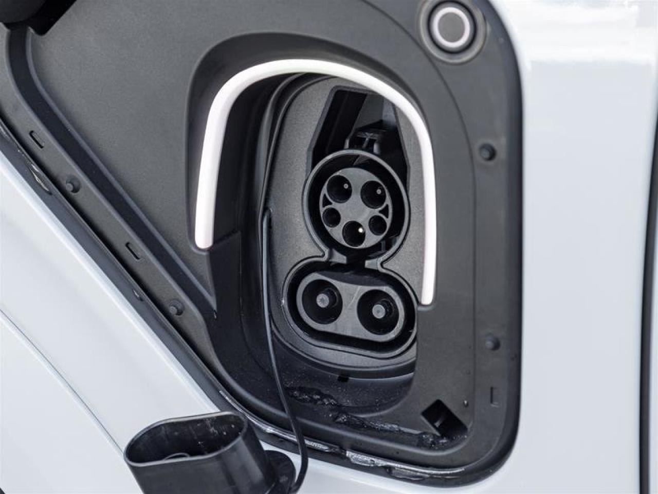 2026 Cadillac VISTIQ Platinum Photo