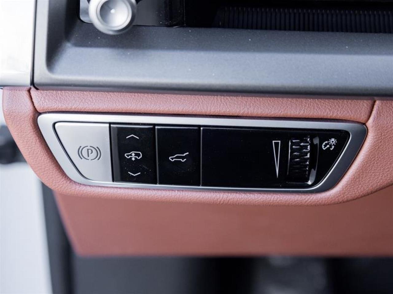 2026 Cadillac VISTIQ Platinum Photo