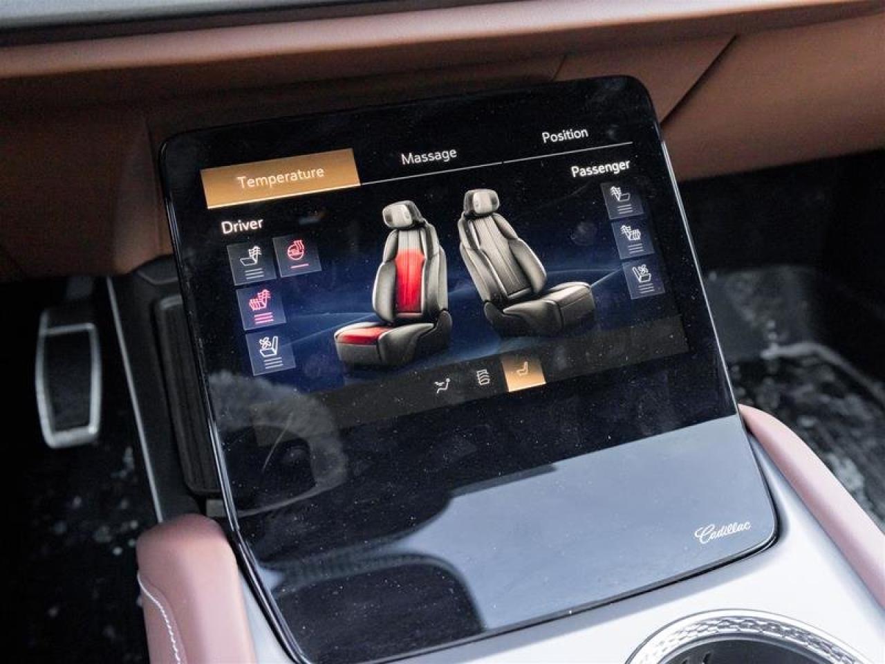 2026 Cadillac VISTIQ Platinum Photo