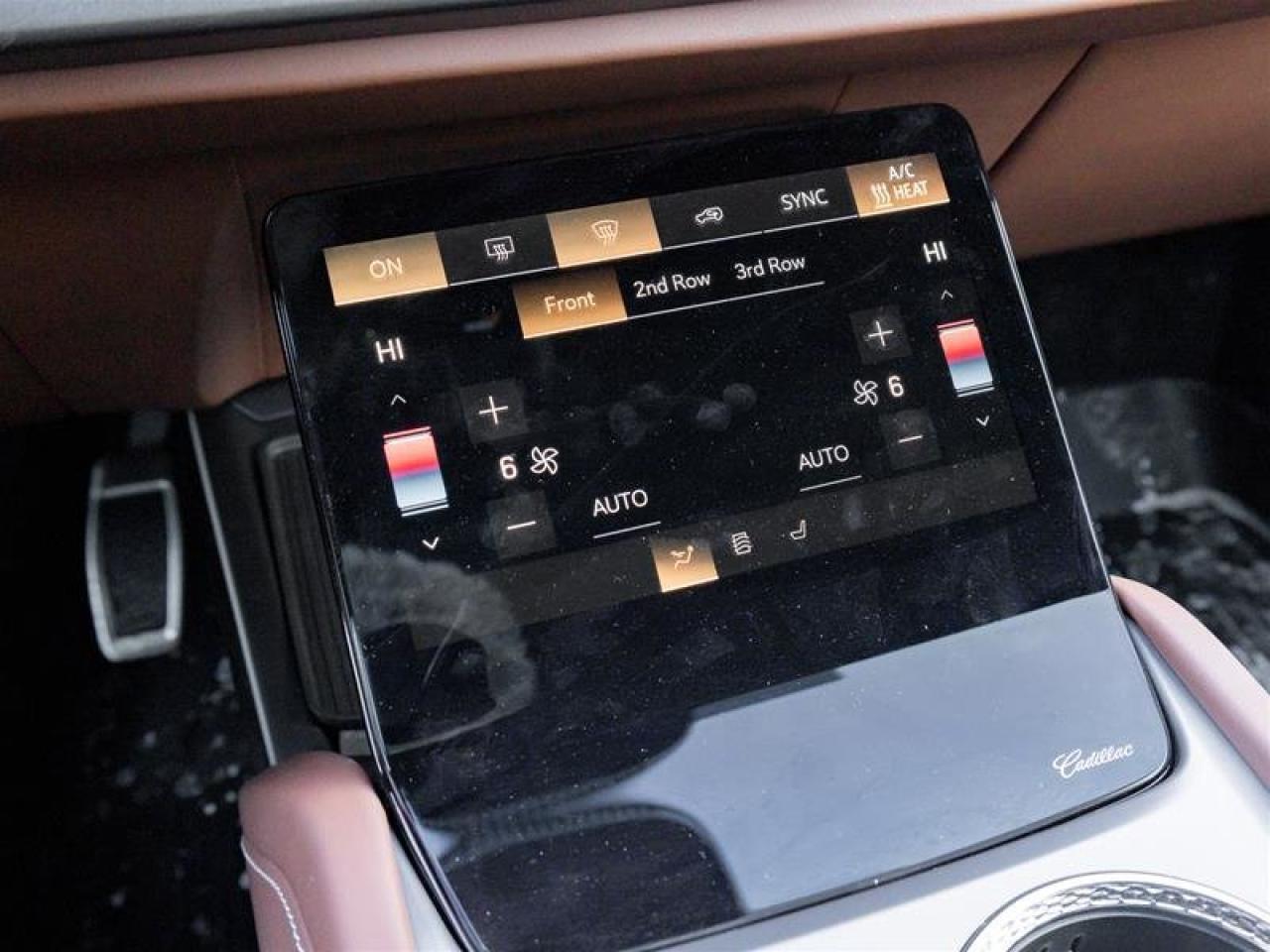 2026 Cadillac VISTIQ Platinum Photo