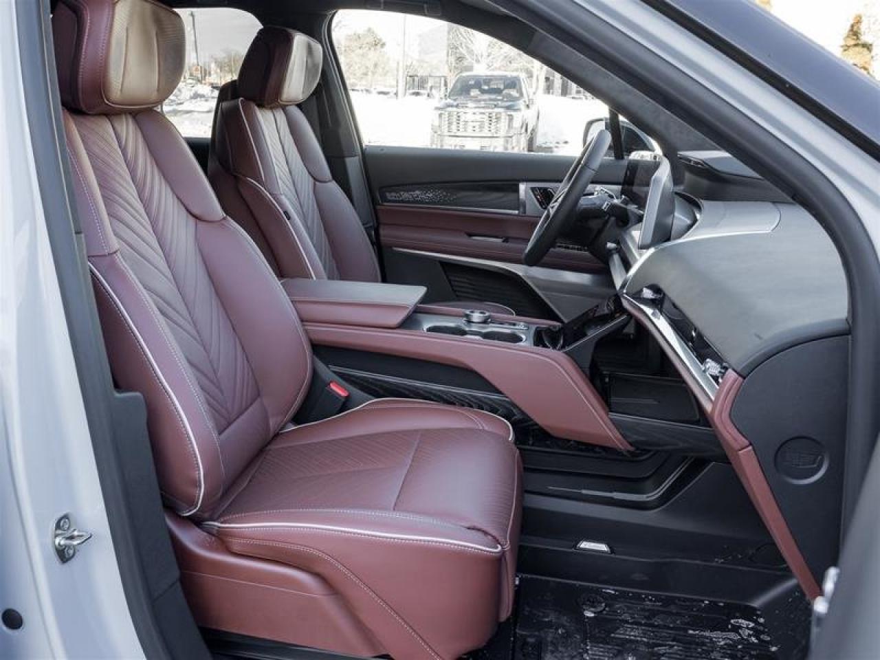 2026 Cadillac VISTIQ Platinum Photo