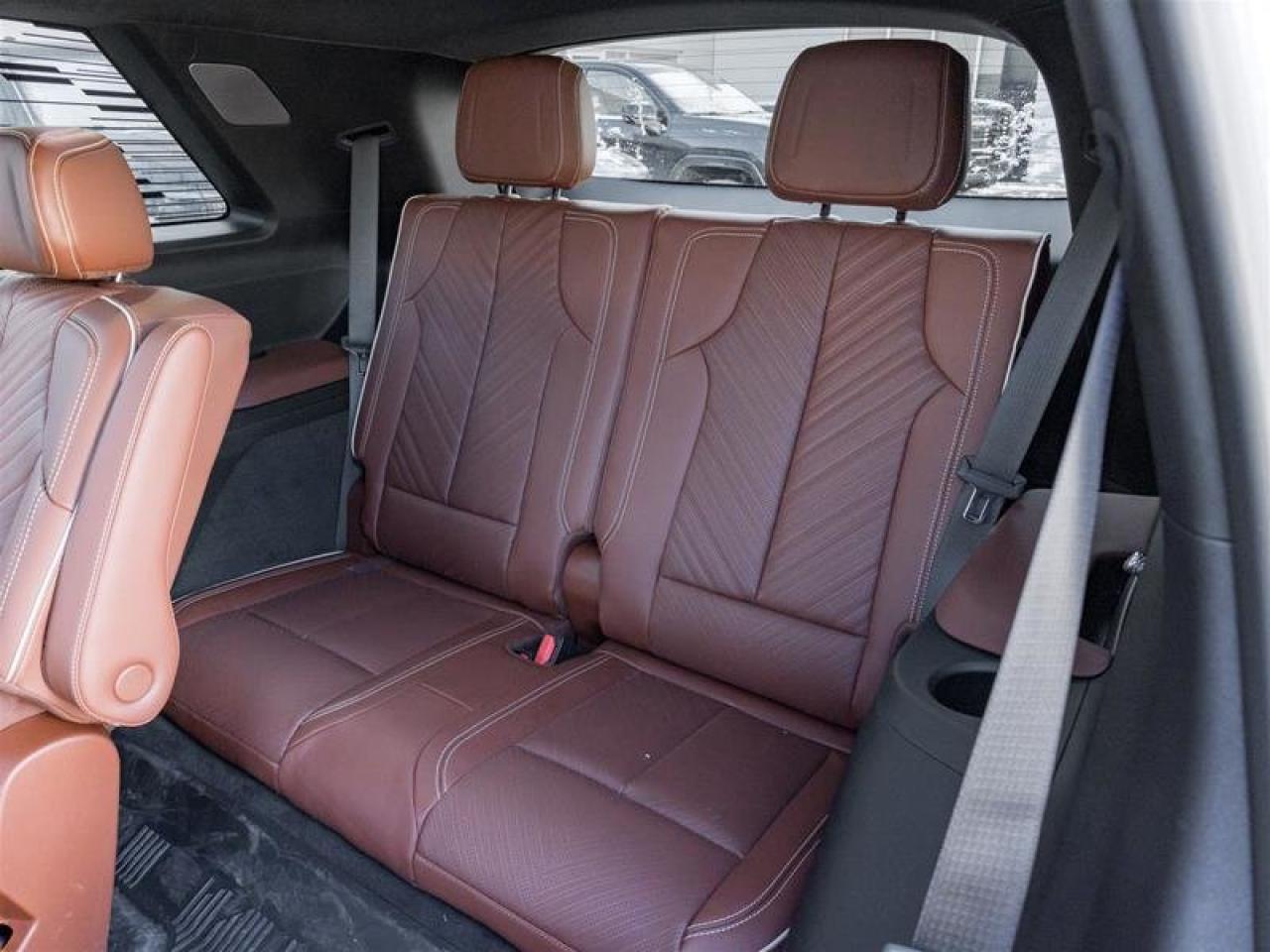 2026 Cadillac VISTIQ Platinum Photo