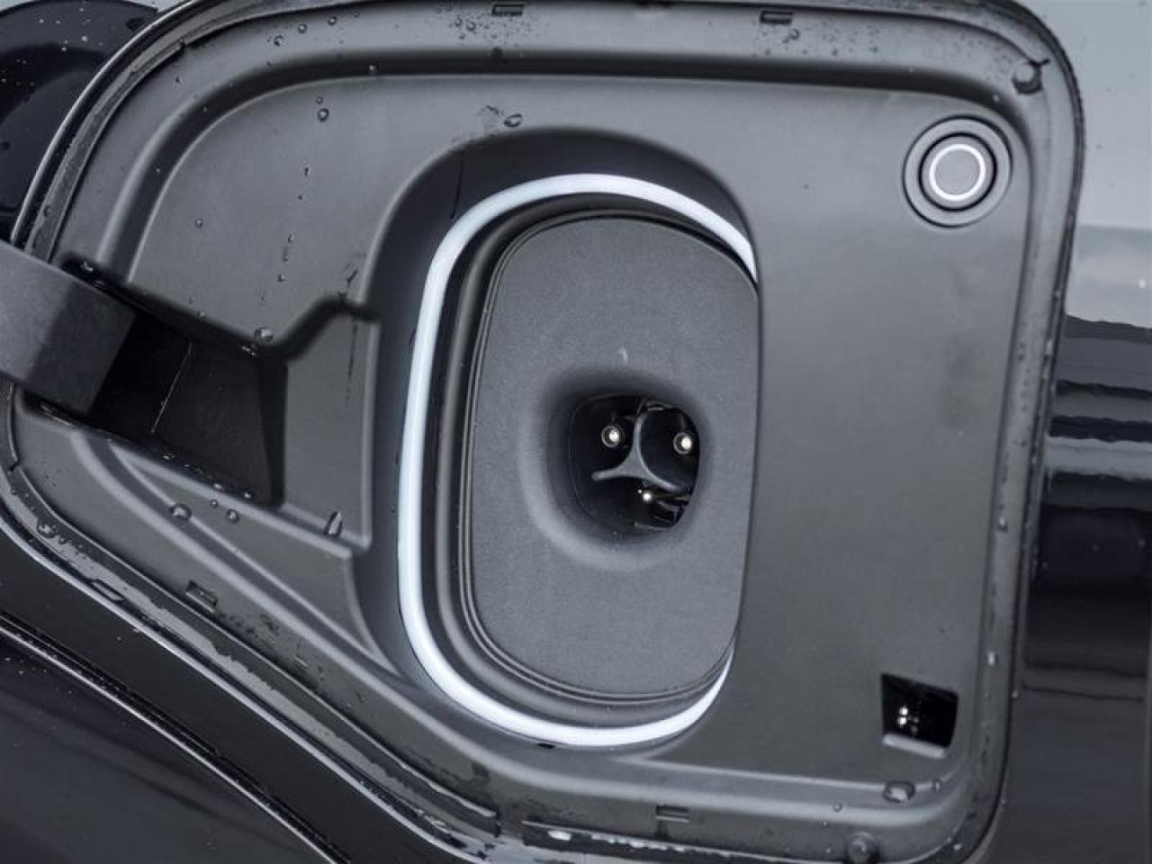 2026 Cadillac OPTIQ Luxury Photo4