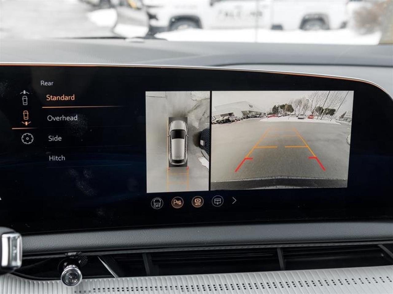 2026 Cadillac OPTIQ Luxury Photo