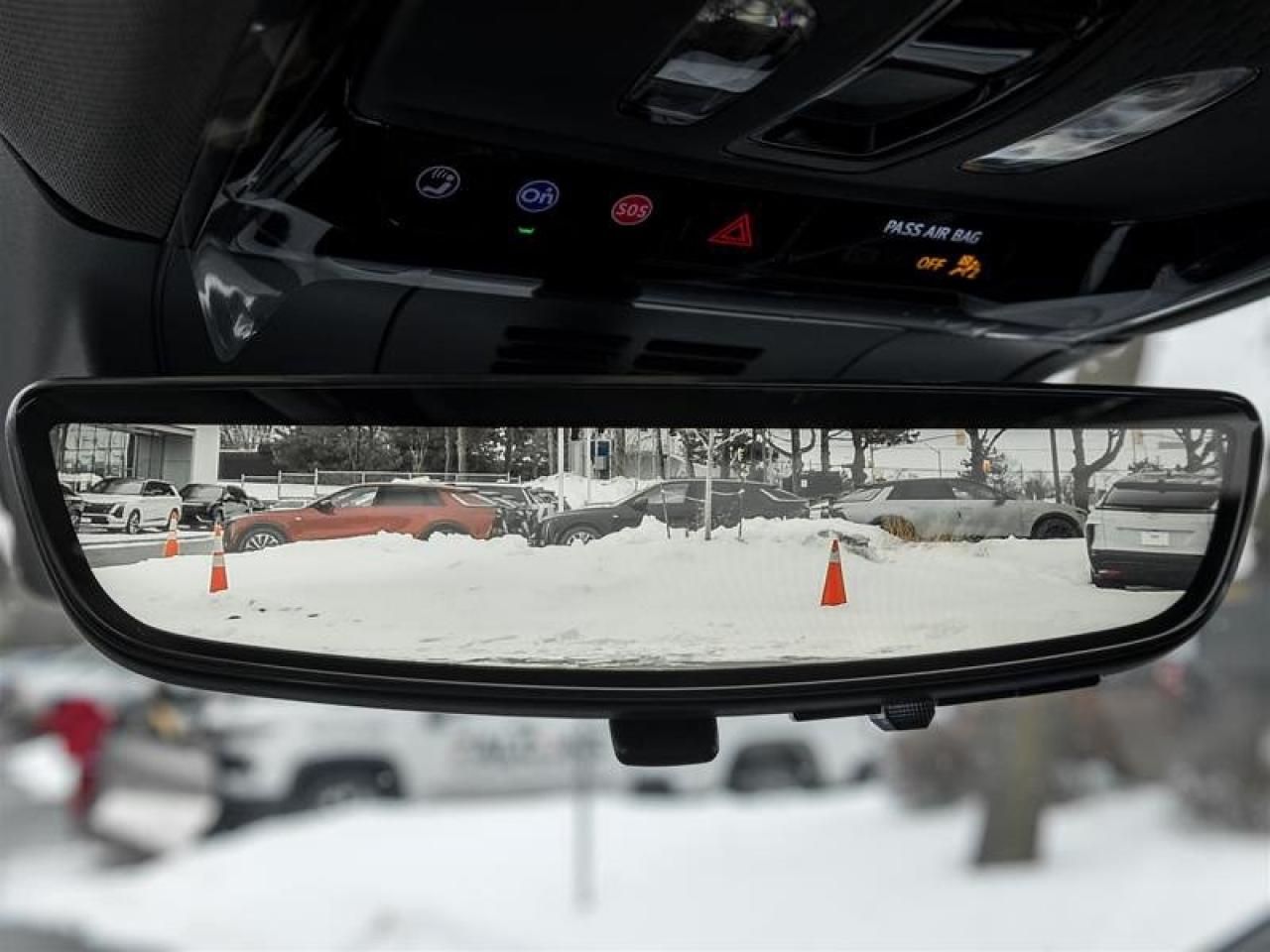 2026 Cadillac OPTIQ Luxury Photo