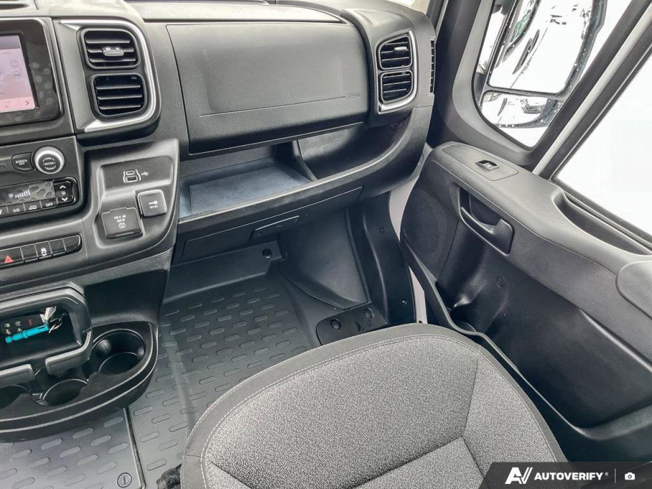 2025 RAM ProMaster Cargo Van SLT Photo