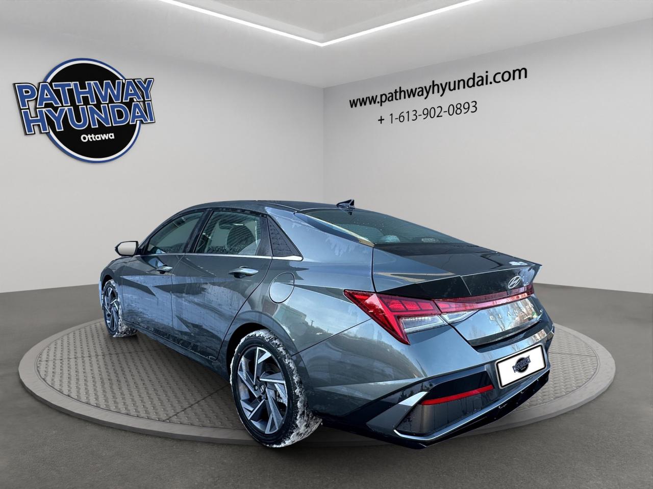 2026 Hyundai Elantra Hybrid Luxury Photo