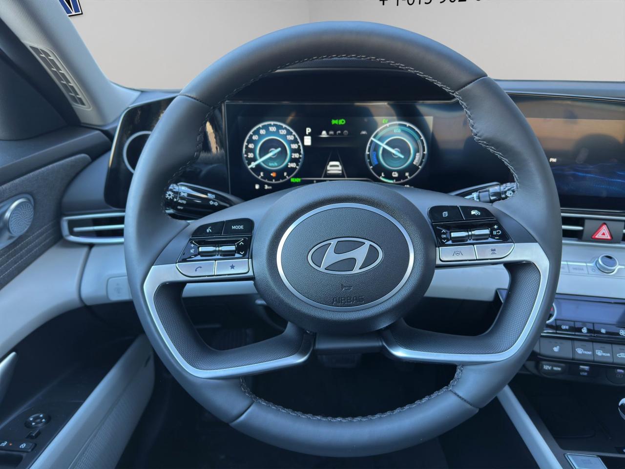 2026 Hyundai Elantra Hybrid Luxury Photo