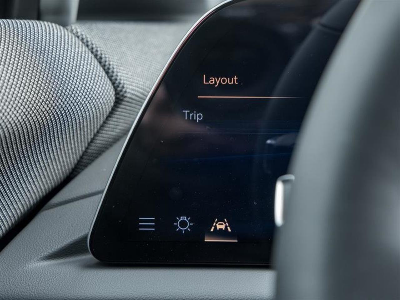 2026 Cadillac OPTIQ Luxury Photo