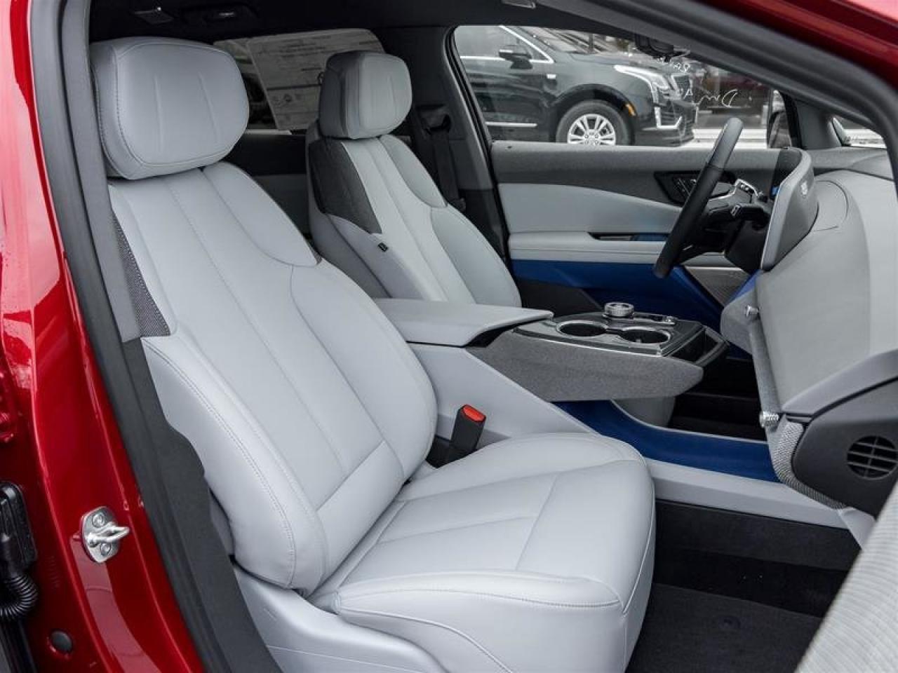 2026 Cadillac OPTIQ Luxury Photo