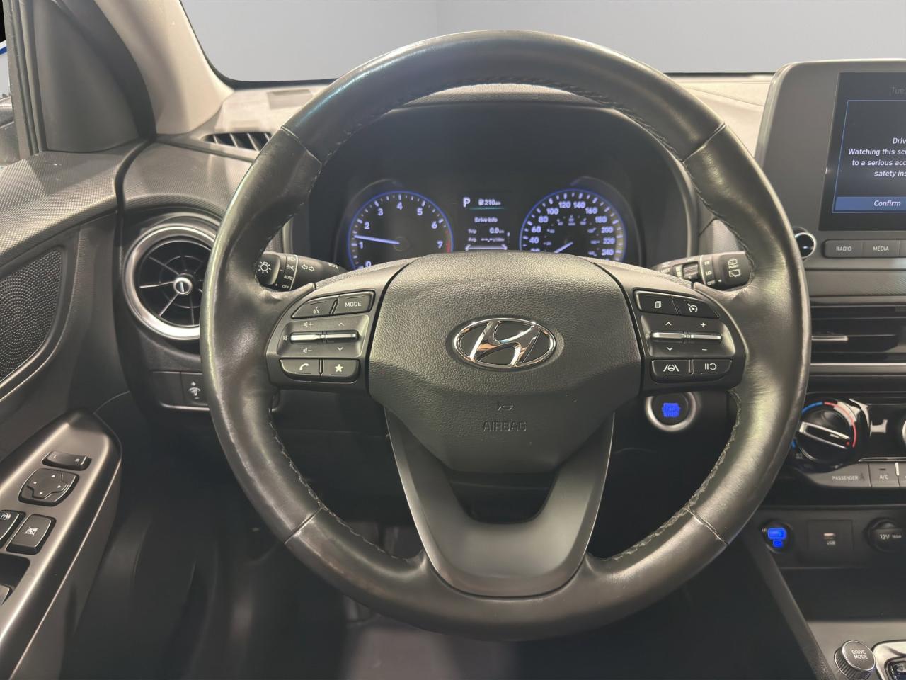 2023 Hyundai KONA Preferred | Reverse Cam | Heated Seats Photo