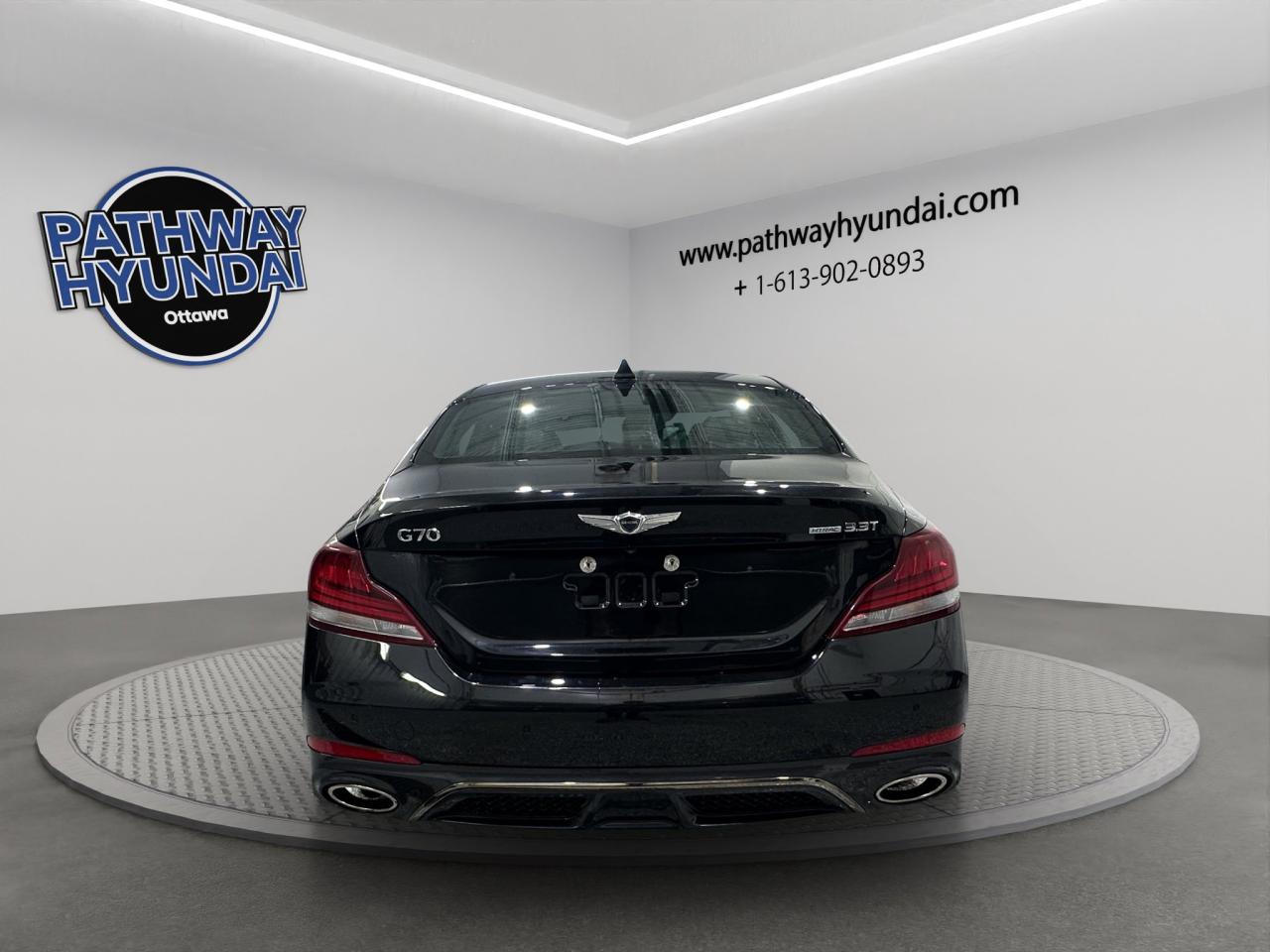 2019 Genesis G70 3.3T Sport | Reverse Cam | Heated Seats Photo4