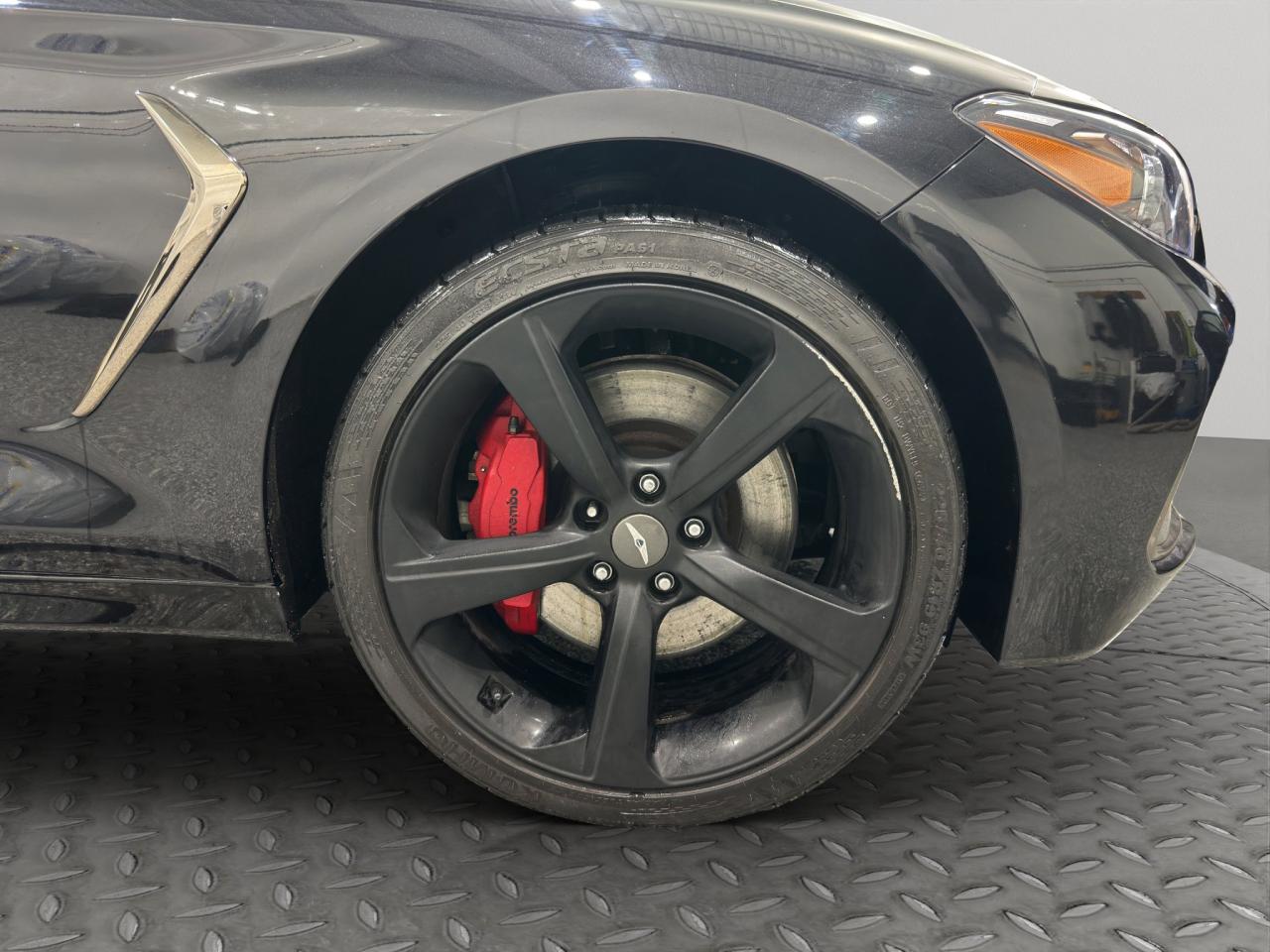 2019 Genesis G70 3.3T Sport | Reverse Cam | Heated Seats Photo