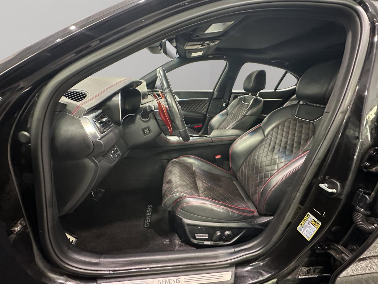 2019 Genesis G70 3.3T Sport | Reverse Cam | Heated Seats Photo