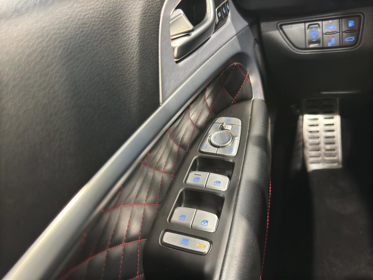 2019 Genesis G70 3.3T Sport | Reverse Cam | Heated Seats Photo