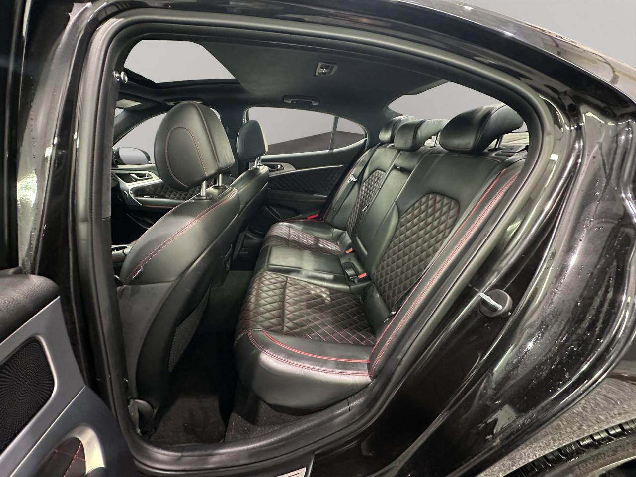 2019 Genesis G70 3.3T Sport | Reverse Cam | Heated Seats Photo