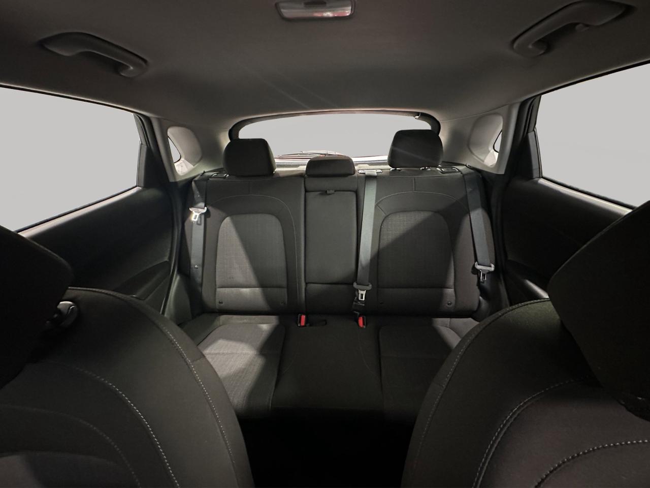 2023 Hyundai KONA Preferred | Reverse Cam | Heated Seats Photo