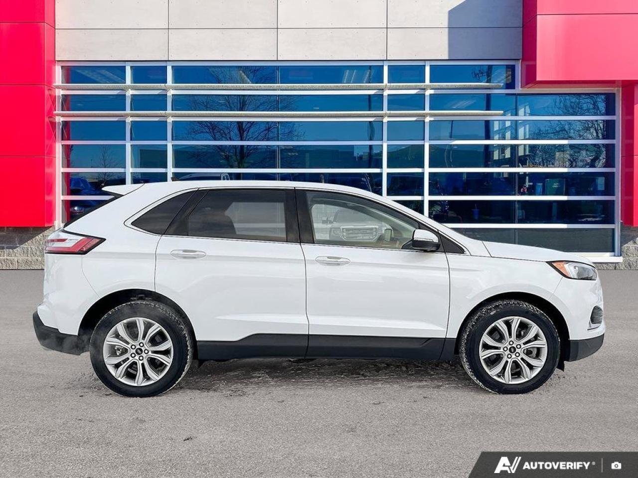 2024 Ford Edge Titanium Photo