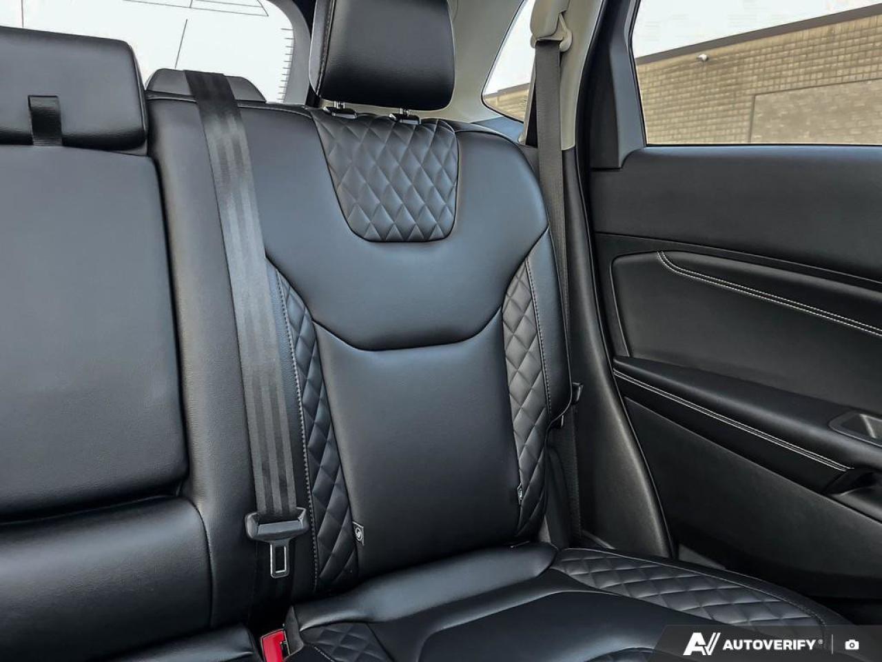 2024 Ford Edge Titanium Photo