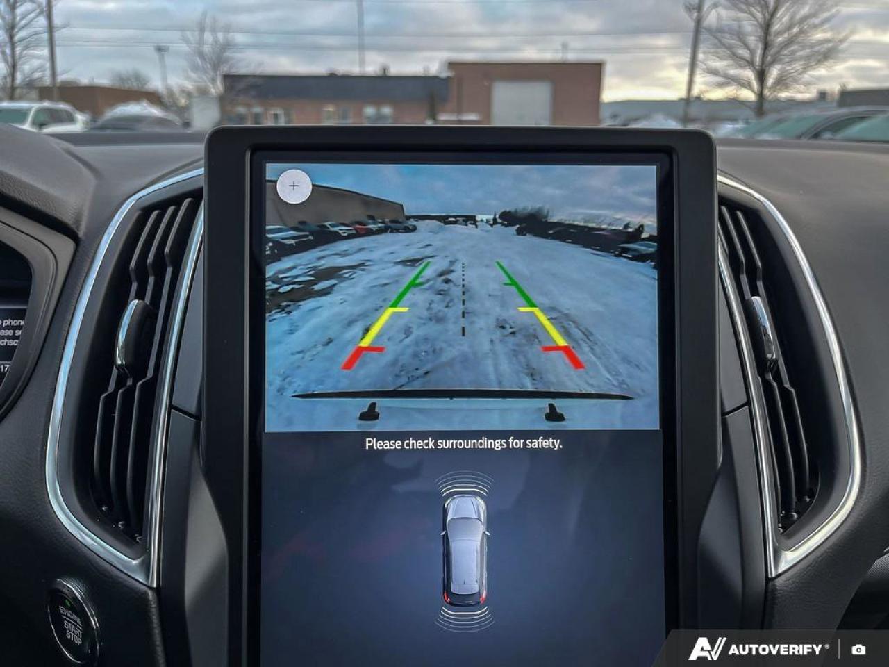 2024 Ford Edge Titanium Photo