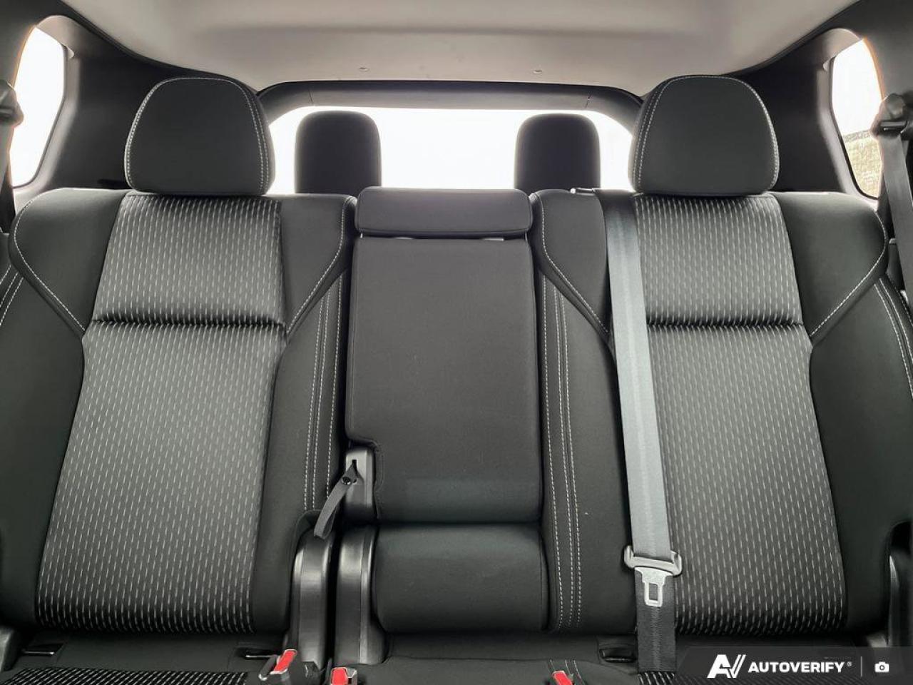 2022 Mitsubishi Outlander ES Photo