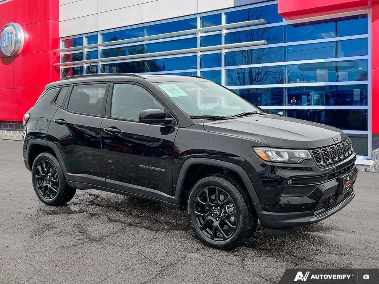 2025 Jeep Compass Altitude | Navigation | Sunroof | Leather | Apple Carplay | Self Park | Android Auto | Photo