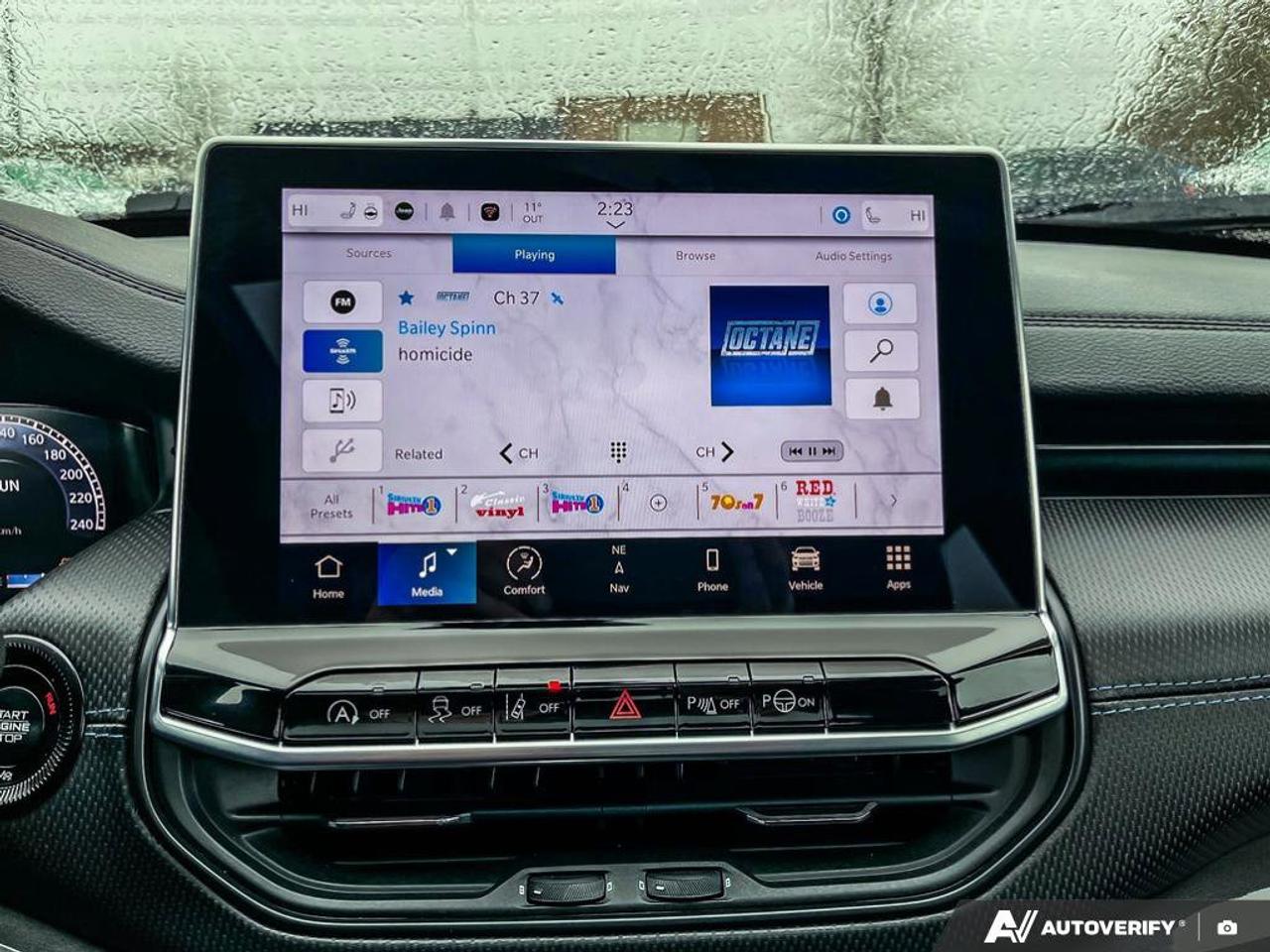 2025 Jeep Compass Altitude | Navigation | Sunroof | Leather | Apple Carplay | Self Park | Android Auto | Photo