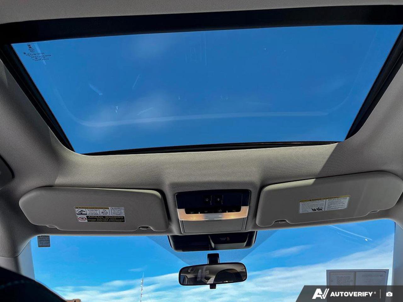 2024 Mitsubishi Outlander SE Photo