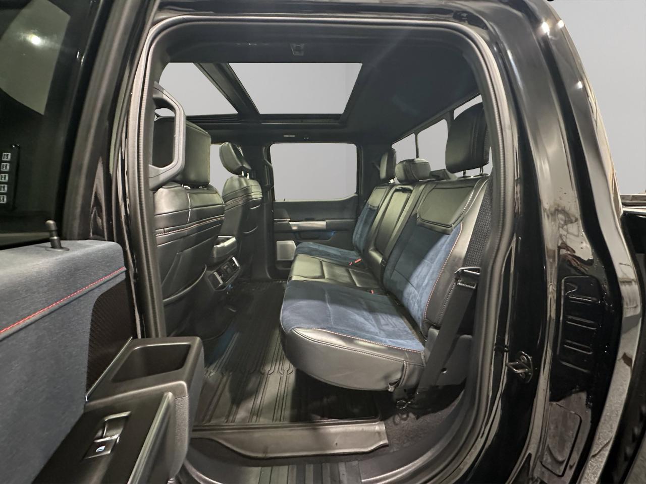 2023 Ford F-150 Raptor | Reverse Cam | Heated Seats | AC | Photo