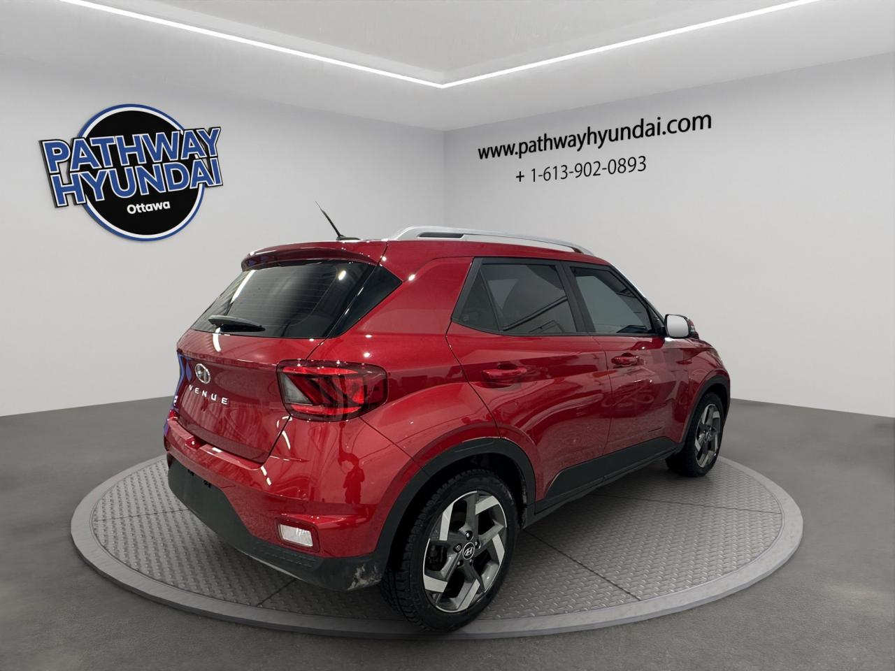 2023 Hyundai Venue Ultimate | Reverse Cam | Sunroof Photo