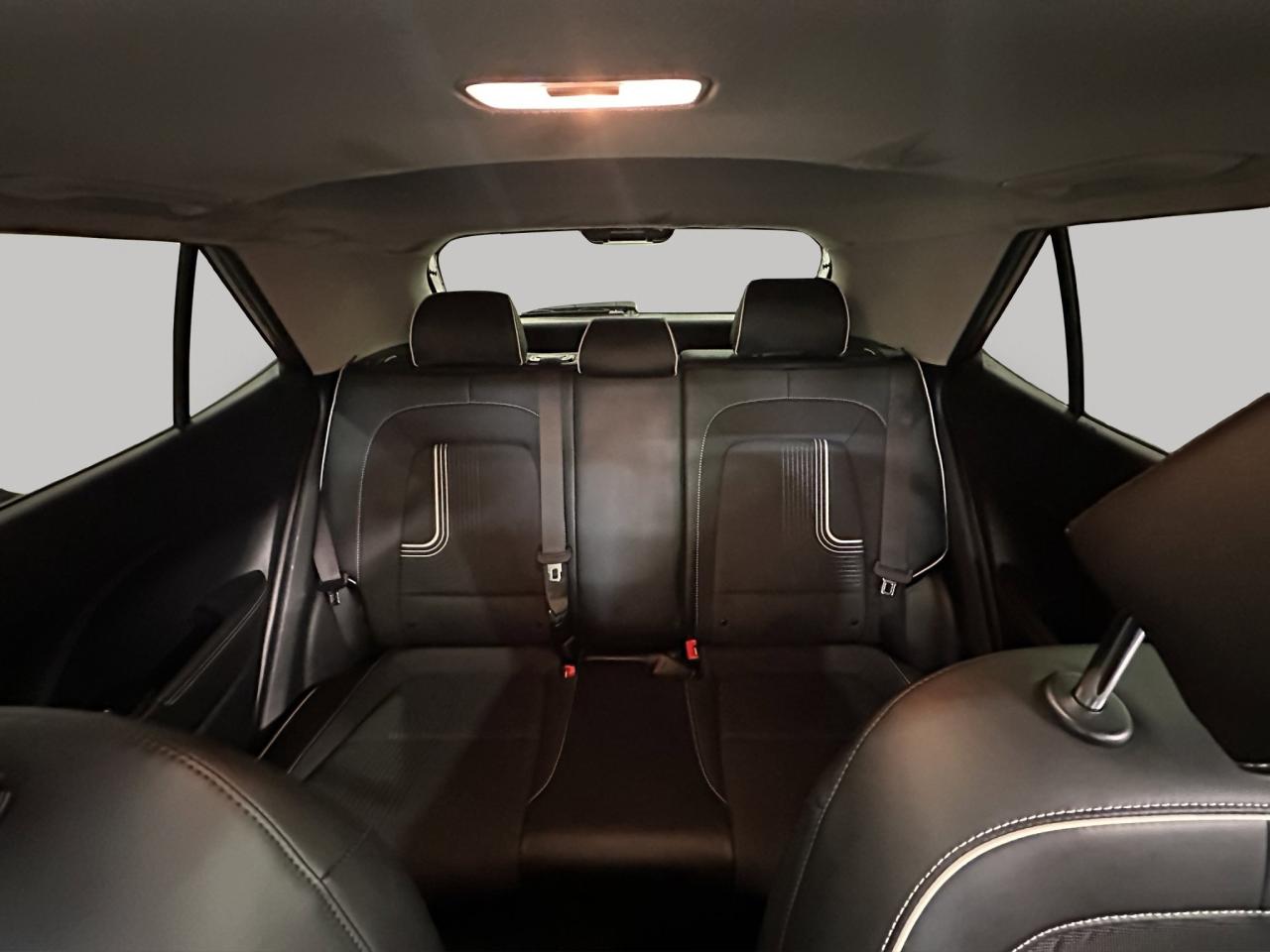 2023 Hyundai Venue Ultimate | Reverse Cam | Sunroof Photo