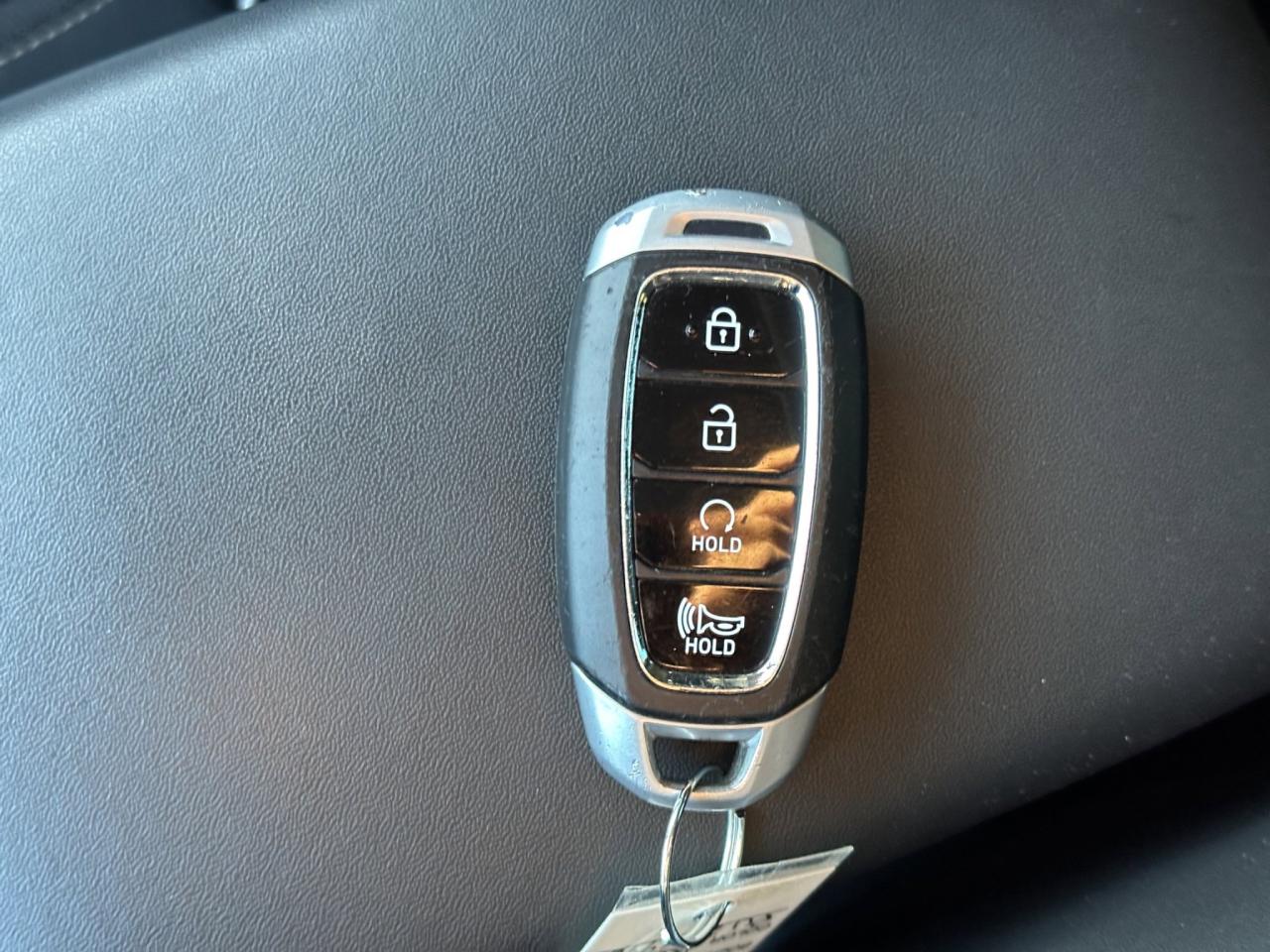 2023 Hyundai Venue Ultimate | Reverse Cam | Sunroof Photo