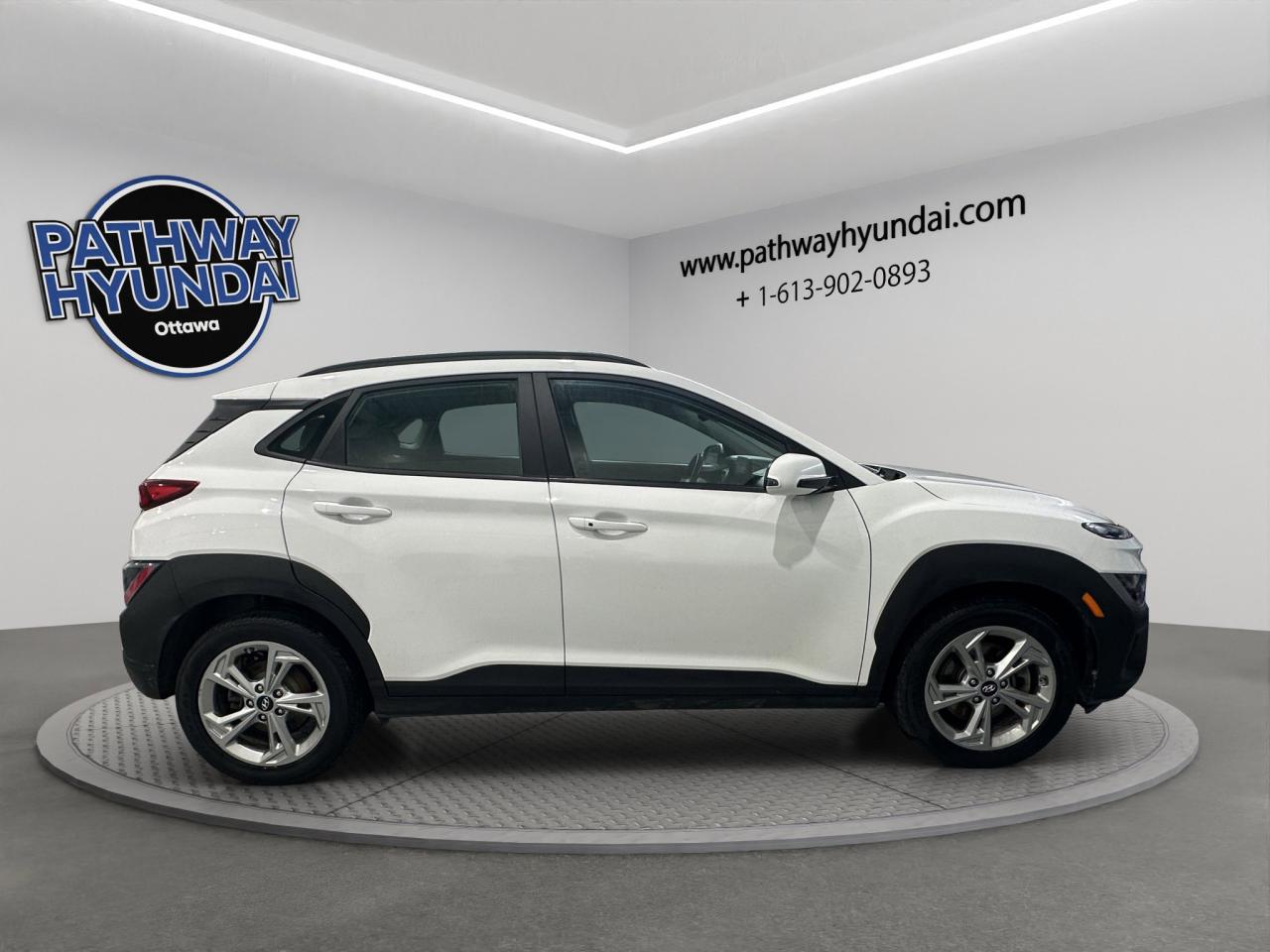 2023 Hyundai KONA Preferred | Reverse Cam | Heated Seats Photo