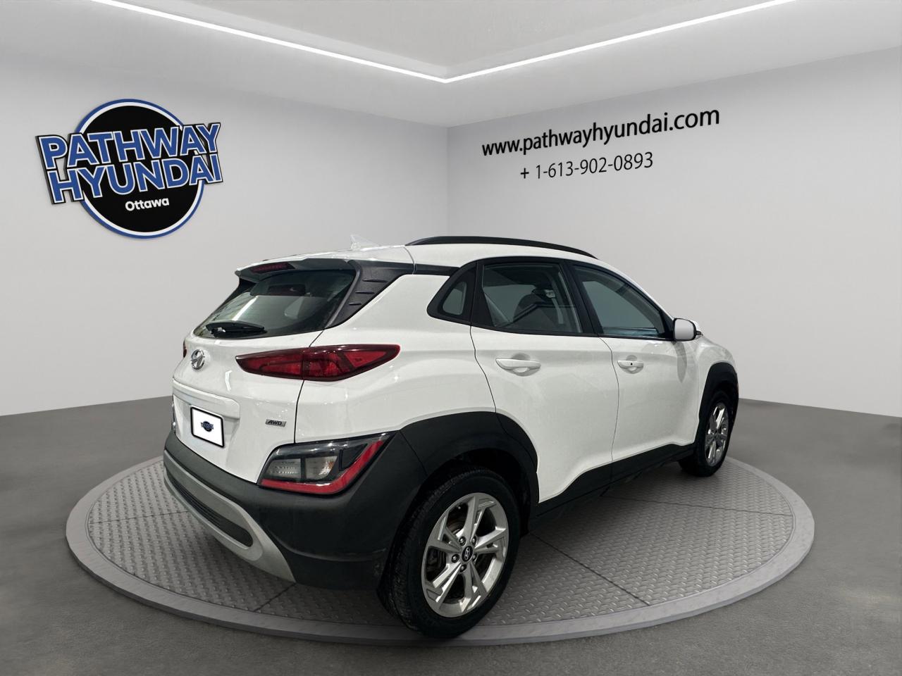 2023 Hyundai KONA Preferred | Reverse Cam | Heated Seats Photo3