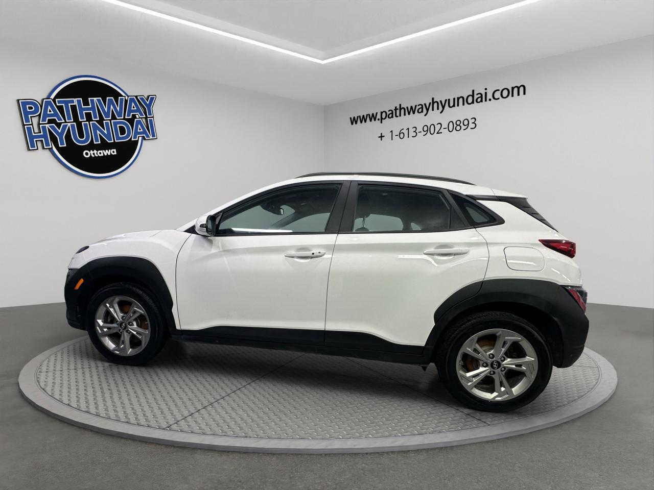 2023 Hyundai KONA Preferred | Reverse Cam | Heated Seats Photo