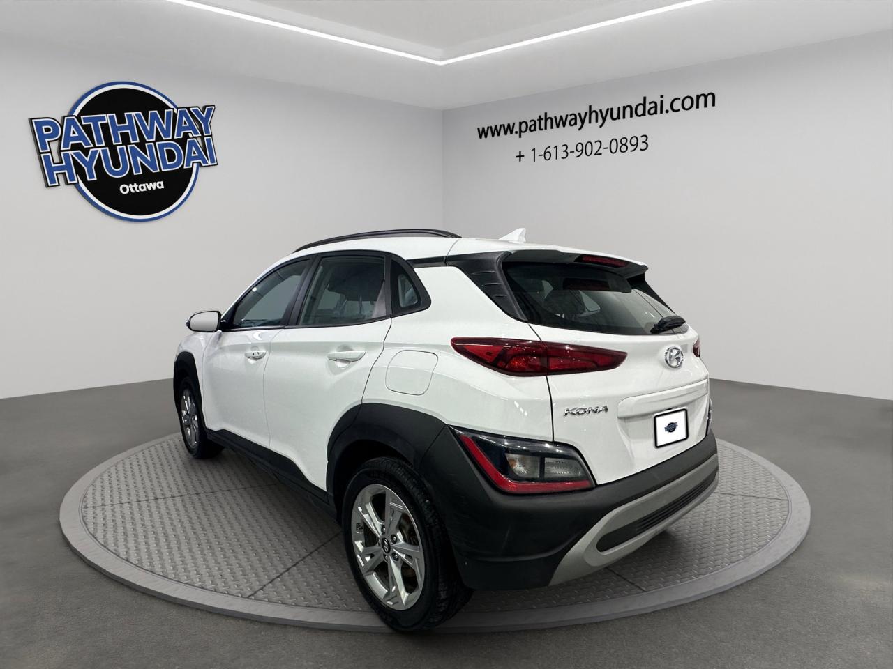 2023 Hyundai KONA Preferred | Reverse Cam | Heated Seats Photo