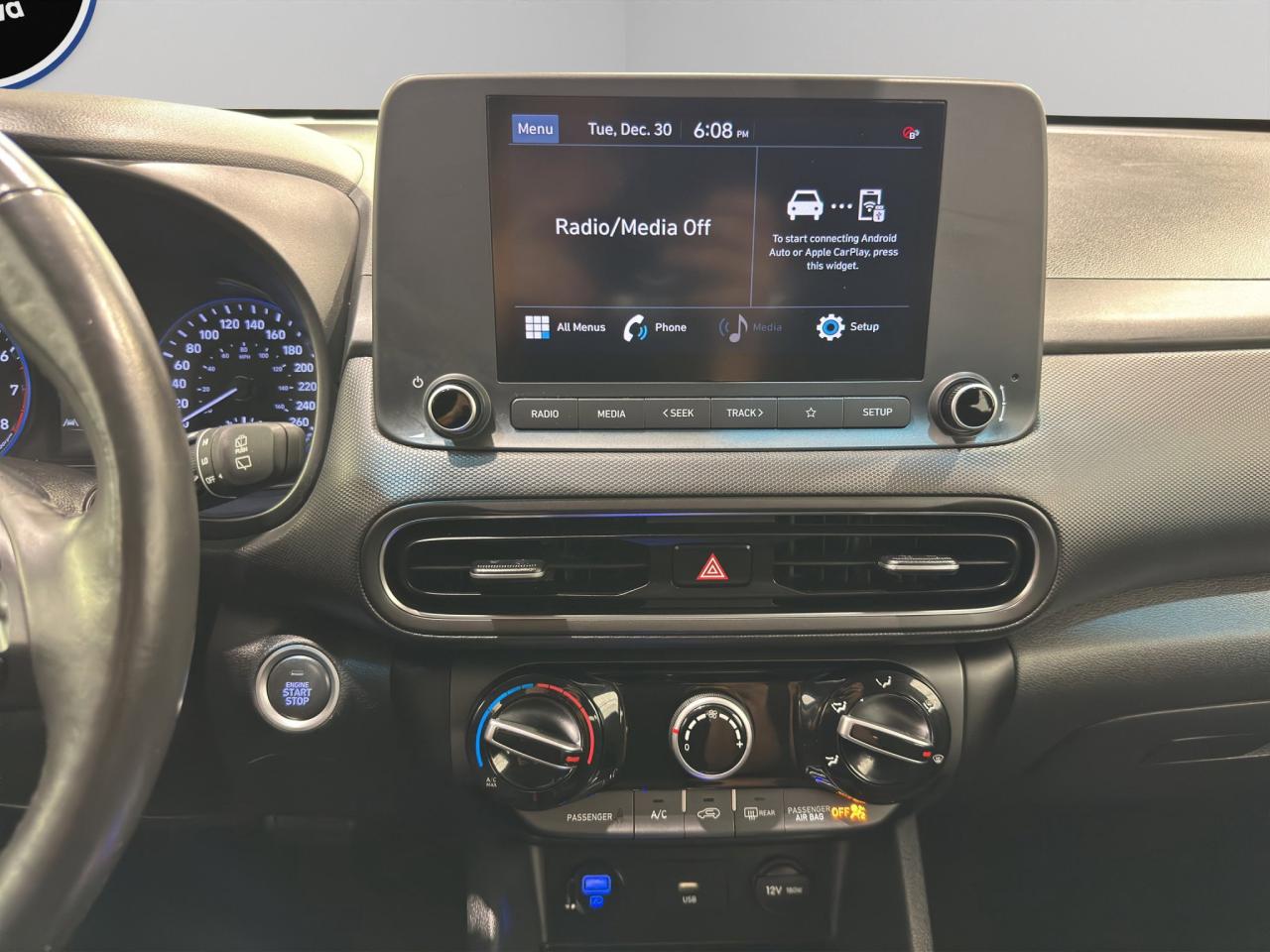 2023 Hyundai KONA Preferred | Reverse Cam | Heated Seats Photo