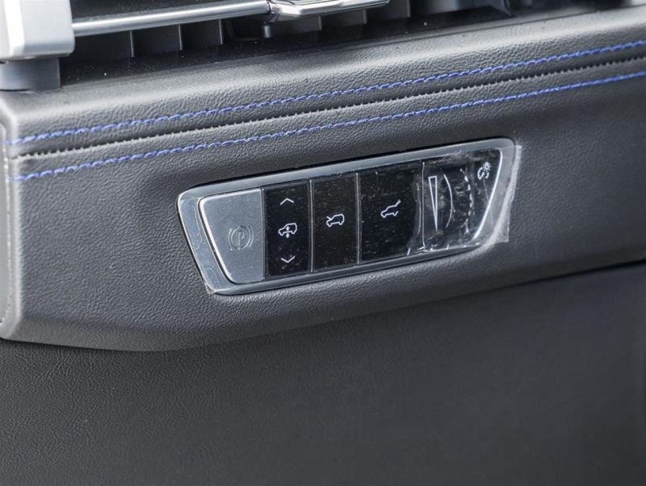 2026 Cadillac Escalade IQ Sport Photo