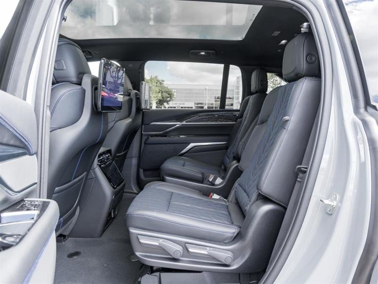 2026 Cadillac Escalade IQ Sport Photo